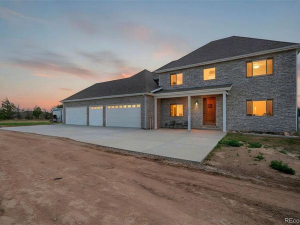 56600 E 30th Avenue, Strasburg, CO 80136