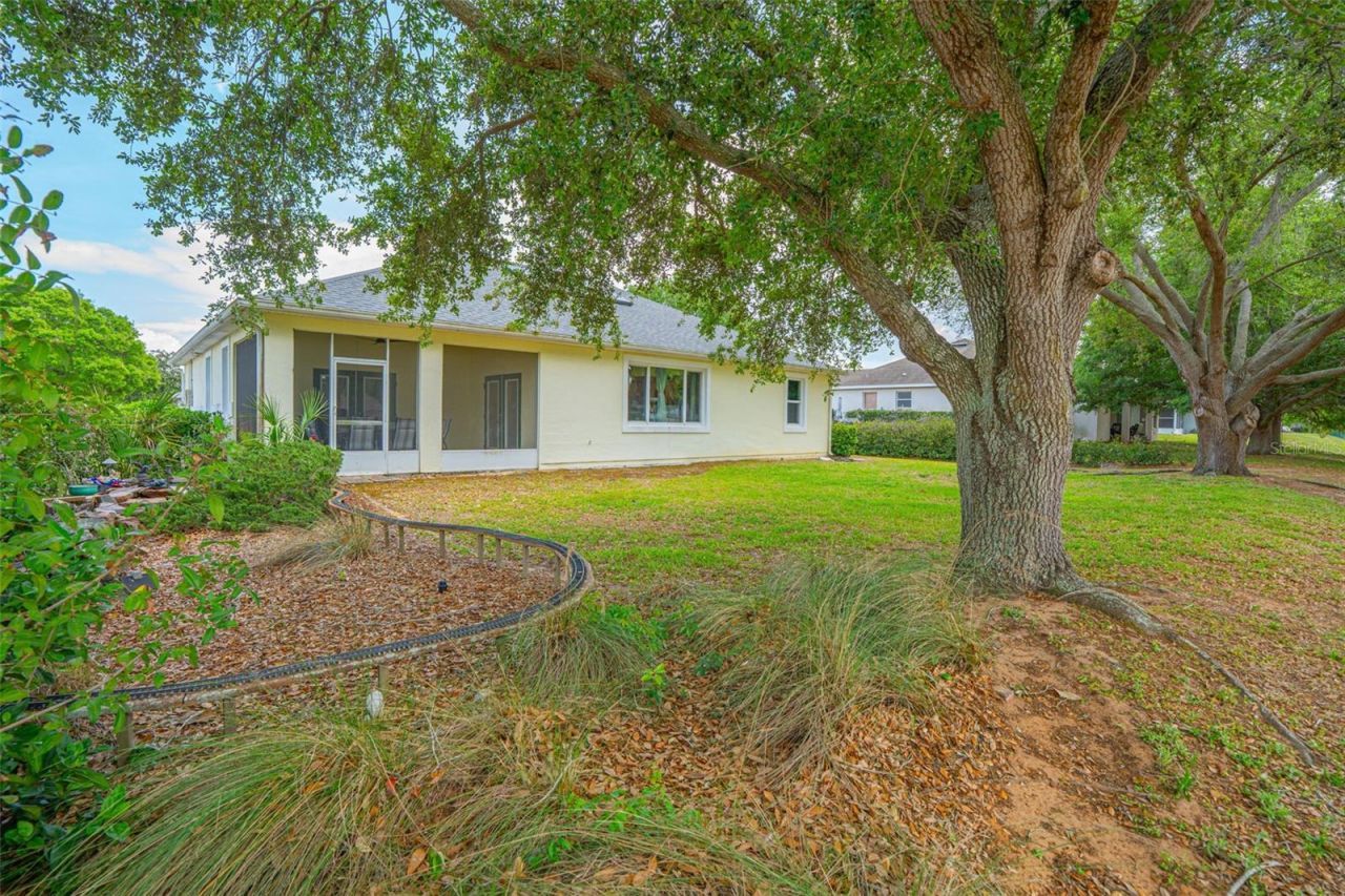 3510 Hunters Trail Circle , Eustis, FL 32726 Photo