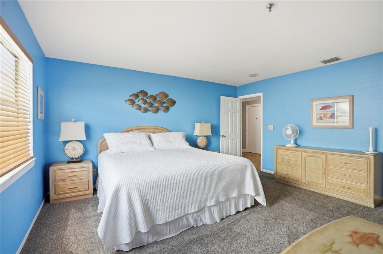 16330 Gulf Boulevard, Unit 306, Redington Beach, FL 33708 Photo