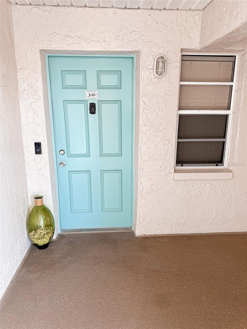 16330 Gulf Boulevard, Unit 306, Redington Beach, FL 33708 Photo