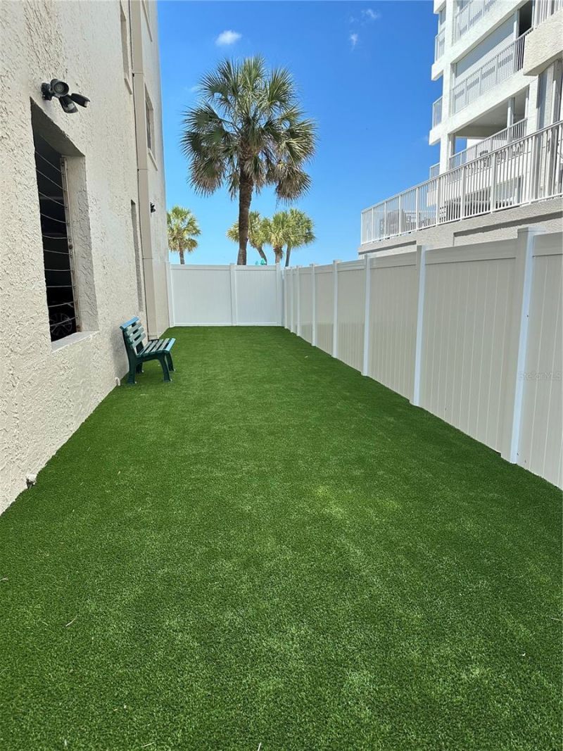 16330 Gulf Boulevard, Unit 306, Redington Beach, FL 33708 Photo