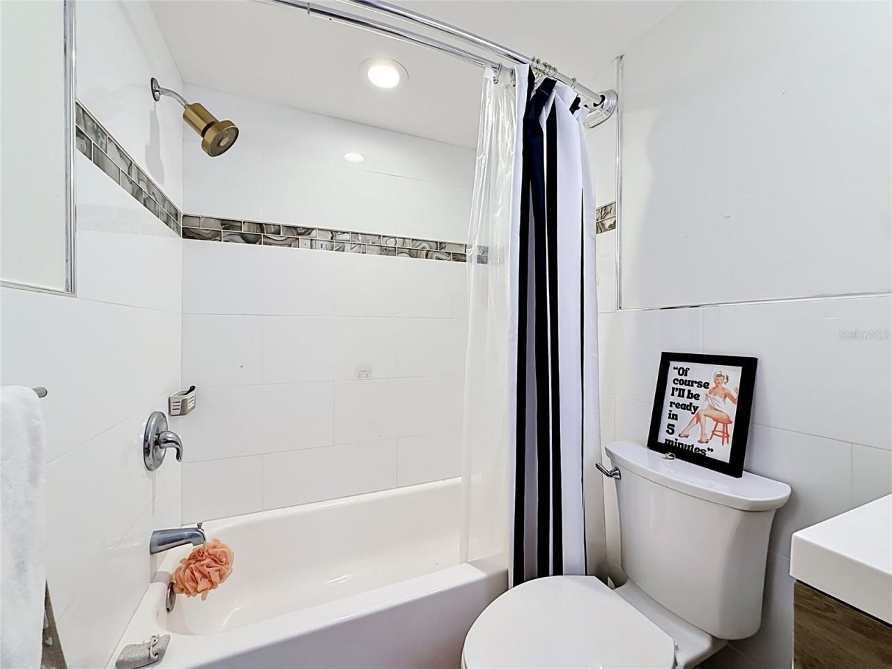 4050 4th Street N, Unit 304, Saint Petersburg, FL 33703 Photo