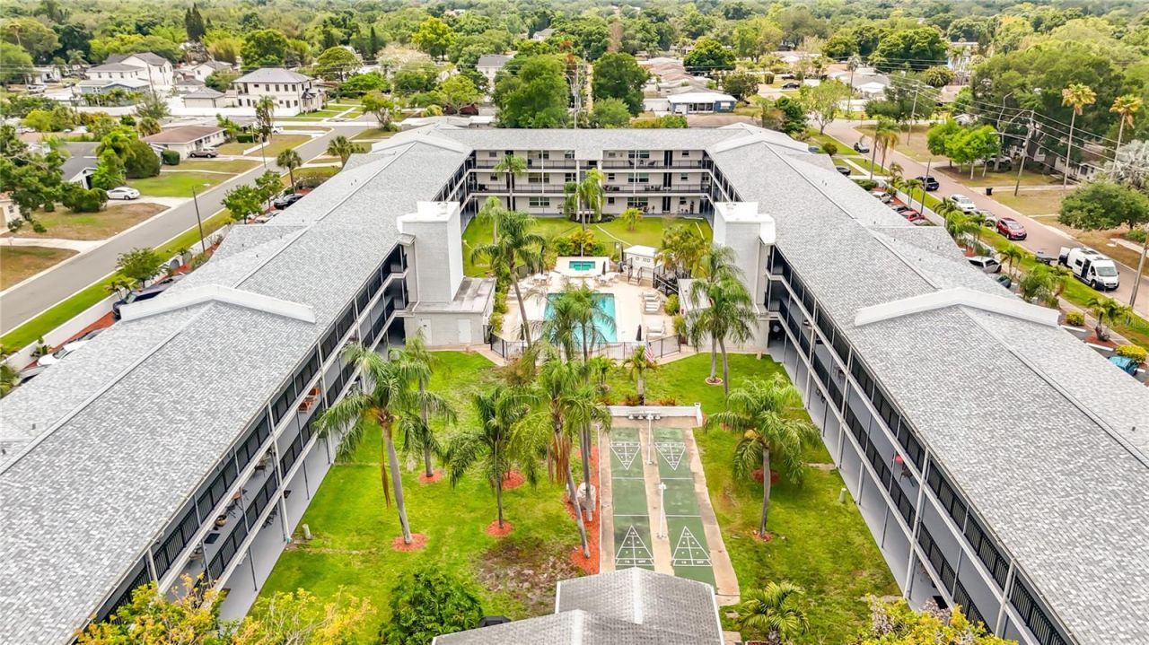 4050 4th Street N, Unit 304, Saint Petersburg, FL 33703 Photo