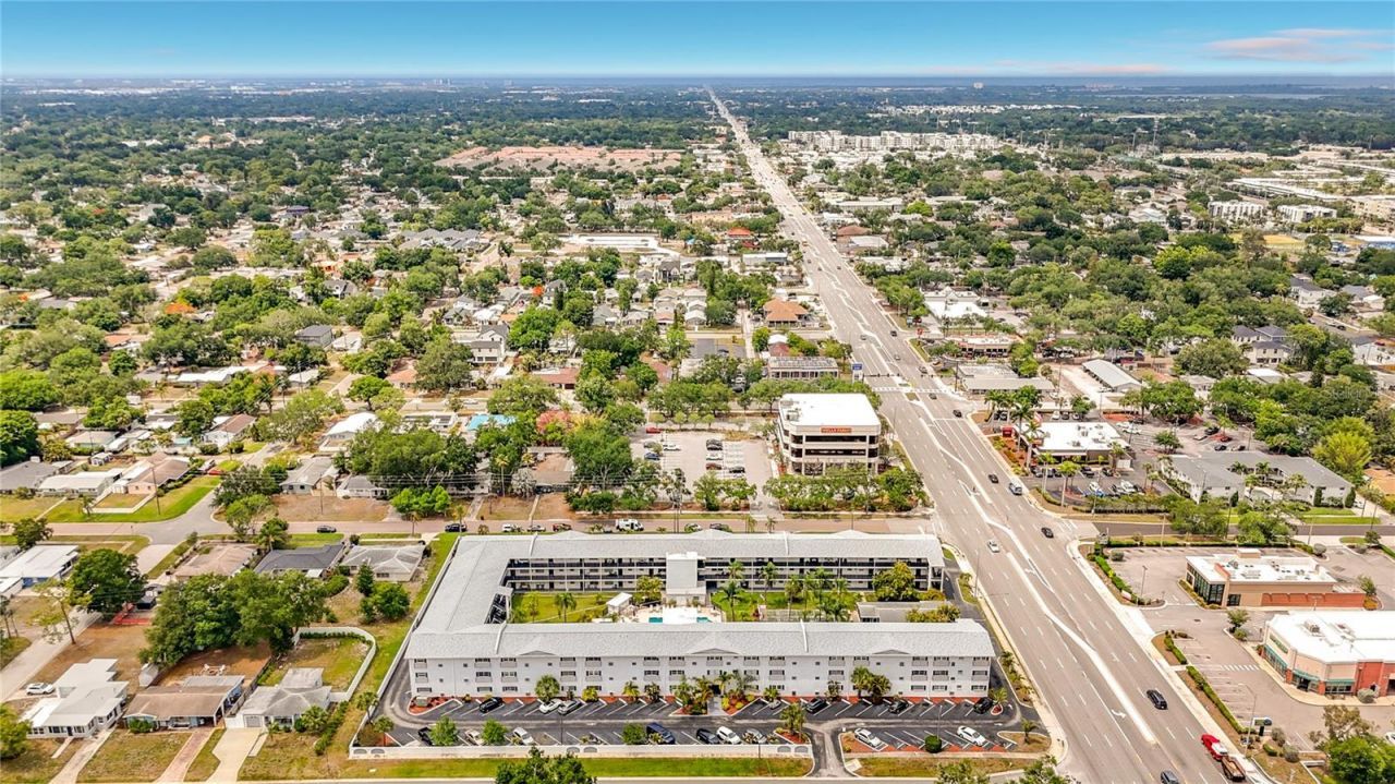 4050 4th Street N, Unit 304, Saint Petersburg, FL 33703 Photo