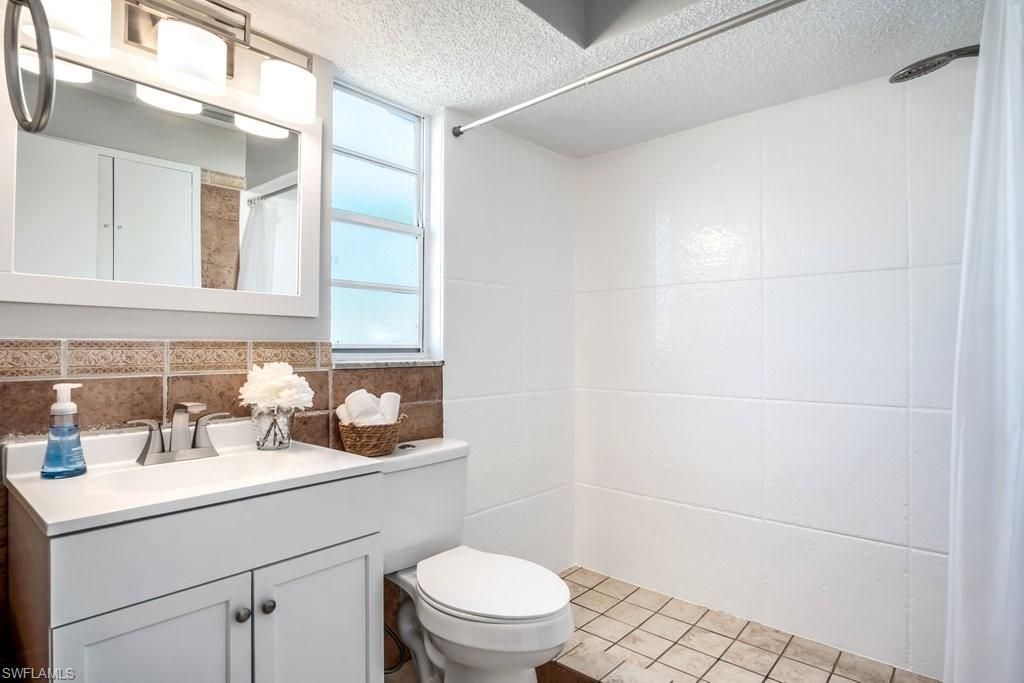 1207 Hernando St , Naples, FL 34103 Photo
