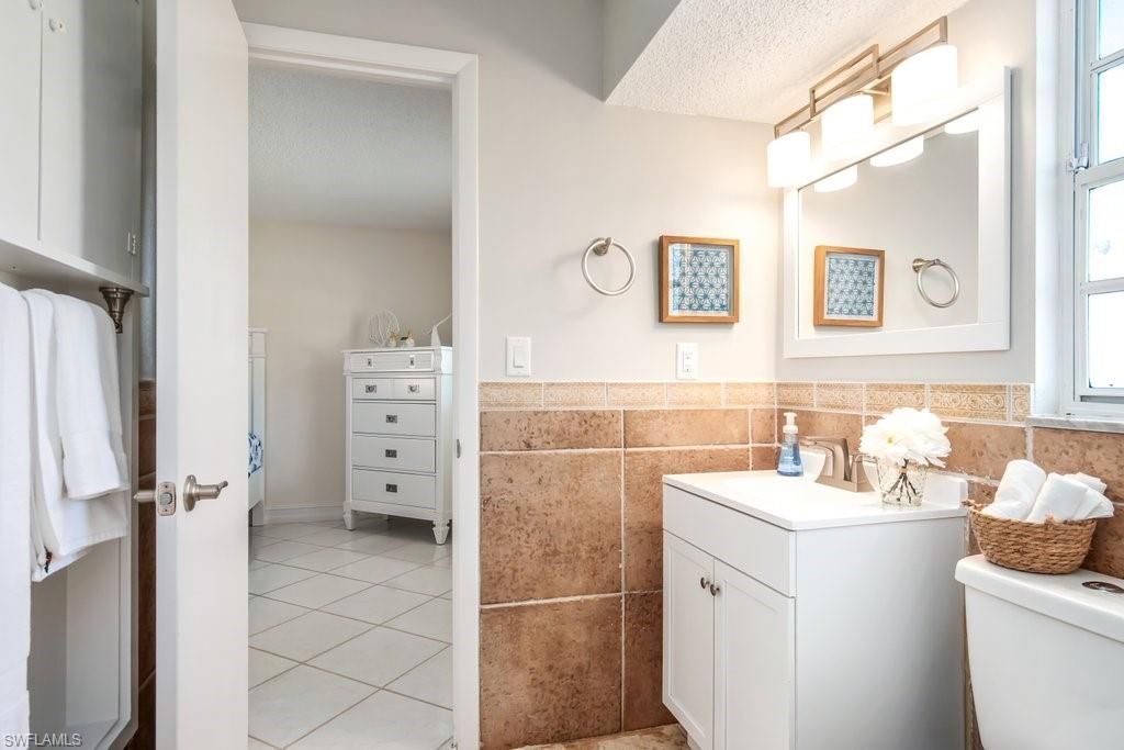 1207 Hernando St , Naples, FL 34103 Photo