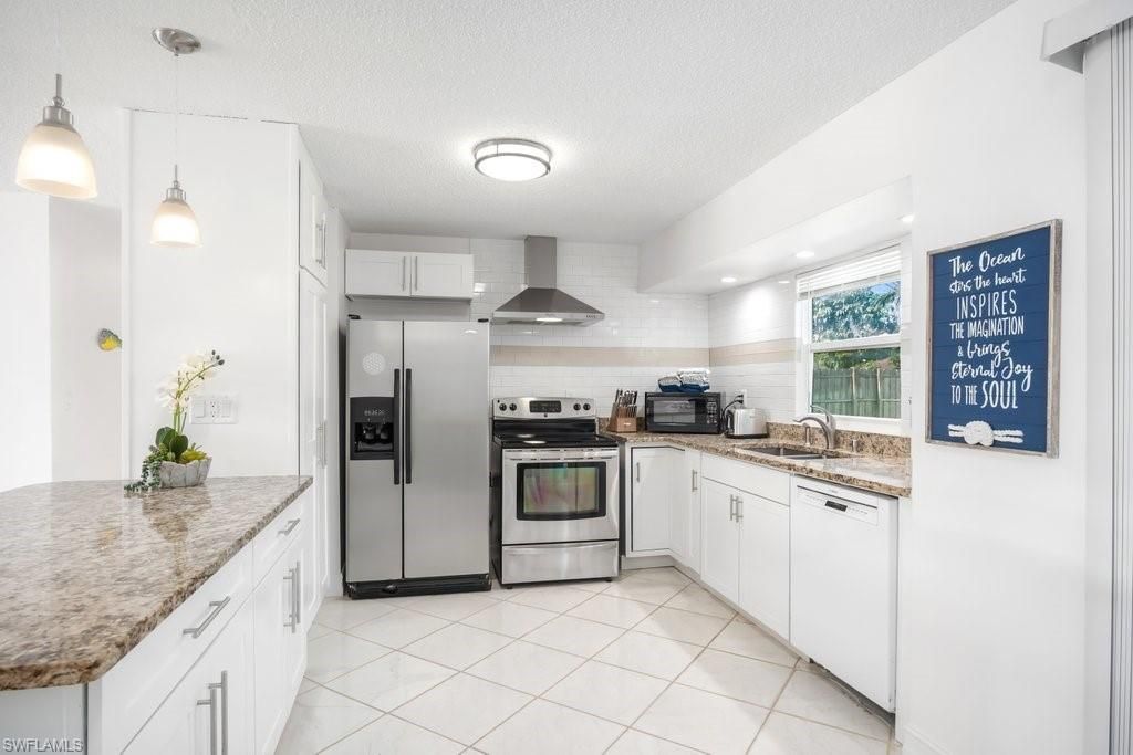 1207 Hernando St , Naples, FL 34103 Photo