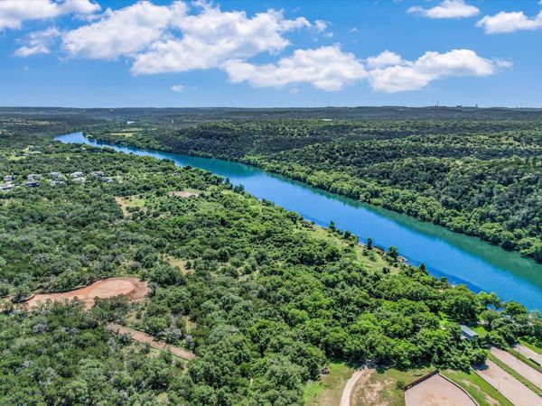 901 Quinlan Park RD, Austin, TX 78732