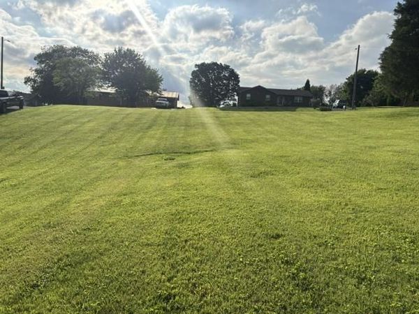 2390B Old Munfordville Road , Glasgow, KY 42141