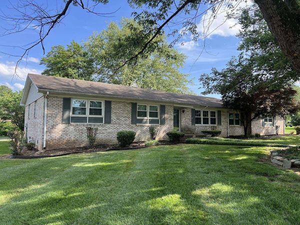 800 Ironwood Drive , Bowling Green, KY 42103