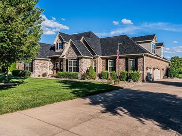 320 Sierra Nevada Way , Bowling Green, KY 42104
