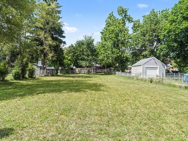 409 E Emmett Street, Battle Creek, MI 49017