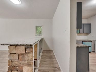 2704 Rosen Avenue, Fort Worth, TX 76164