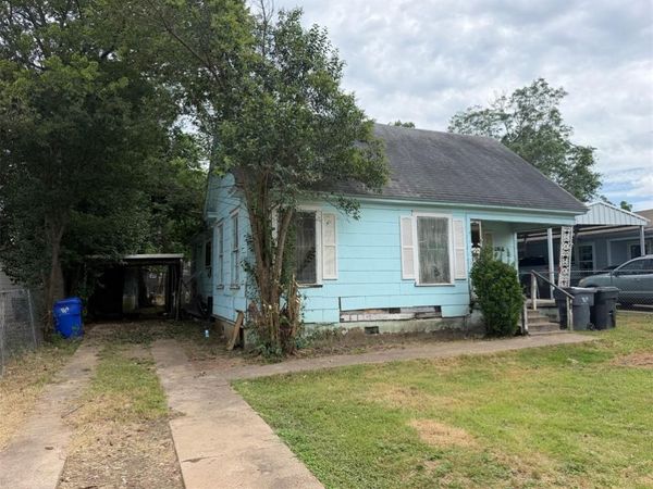 2114 Live Oak Avenue , Waco, TX 76708