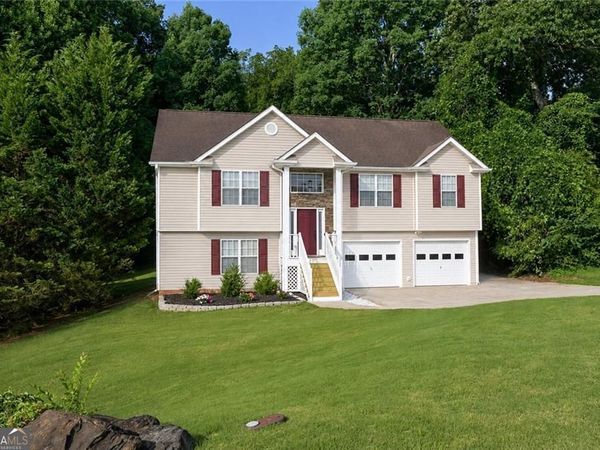 114 Waterbury Lane, Braselton, GA 30517