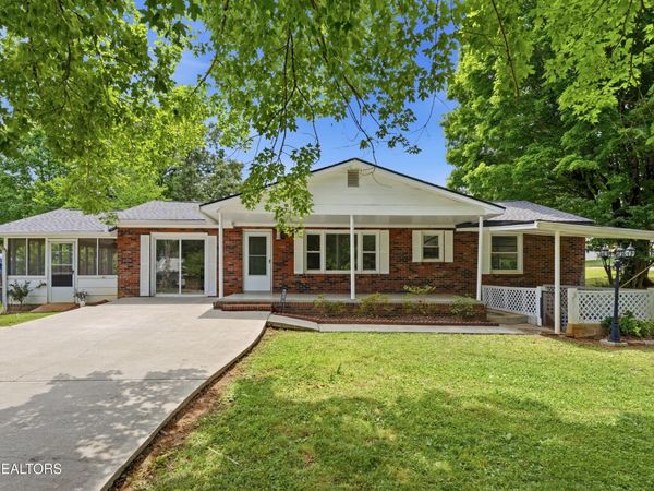 513 Smokey Drive , Loudon, TN 37774