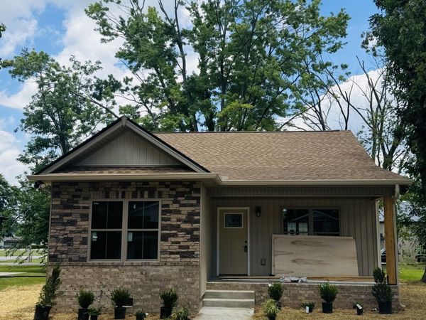 207 Strawberry St, Portland, TN 37148