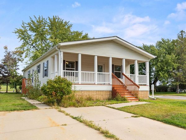 1845 83rd Street W, Inver Grove Heights, MN 55077
