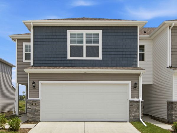 4747 170th Place, Urbandale, IA 50323