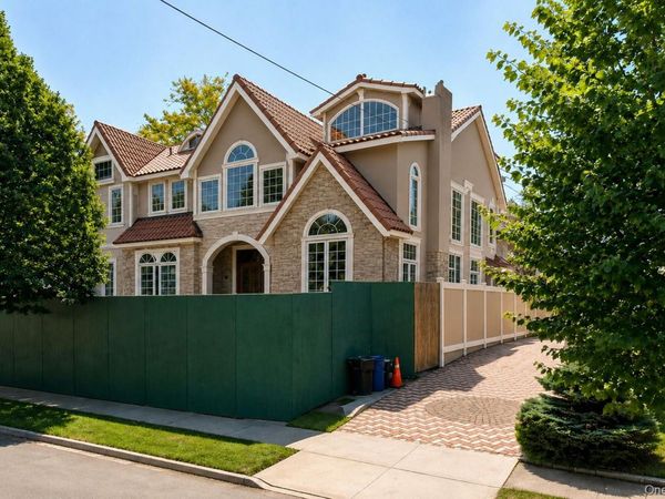 172-28 83rd Avenue , Jamaica Hills, NY 11432
