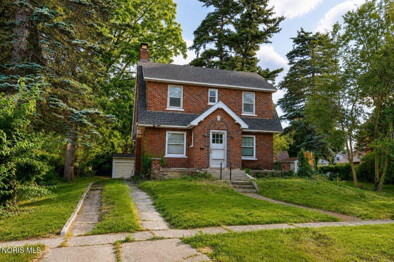 2817 Algonquin Parkway , Toledo, OH 43606 Main Photo
