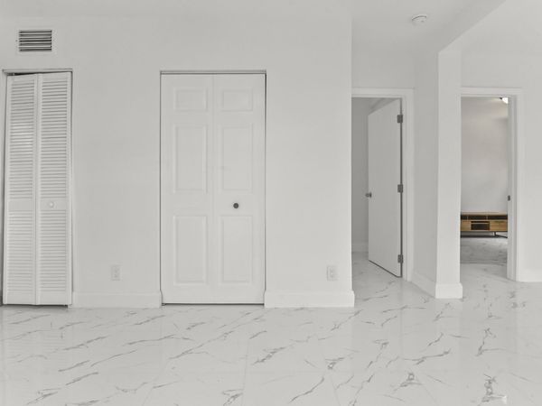 515 Putnam Road, West Palm Beach, FL 33405
