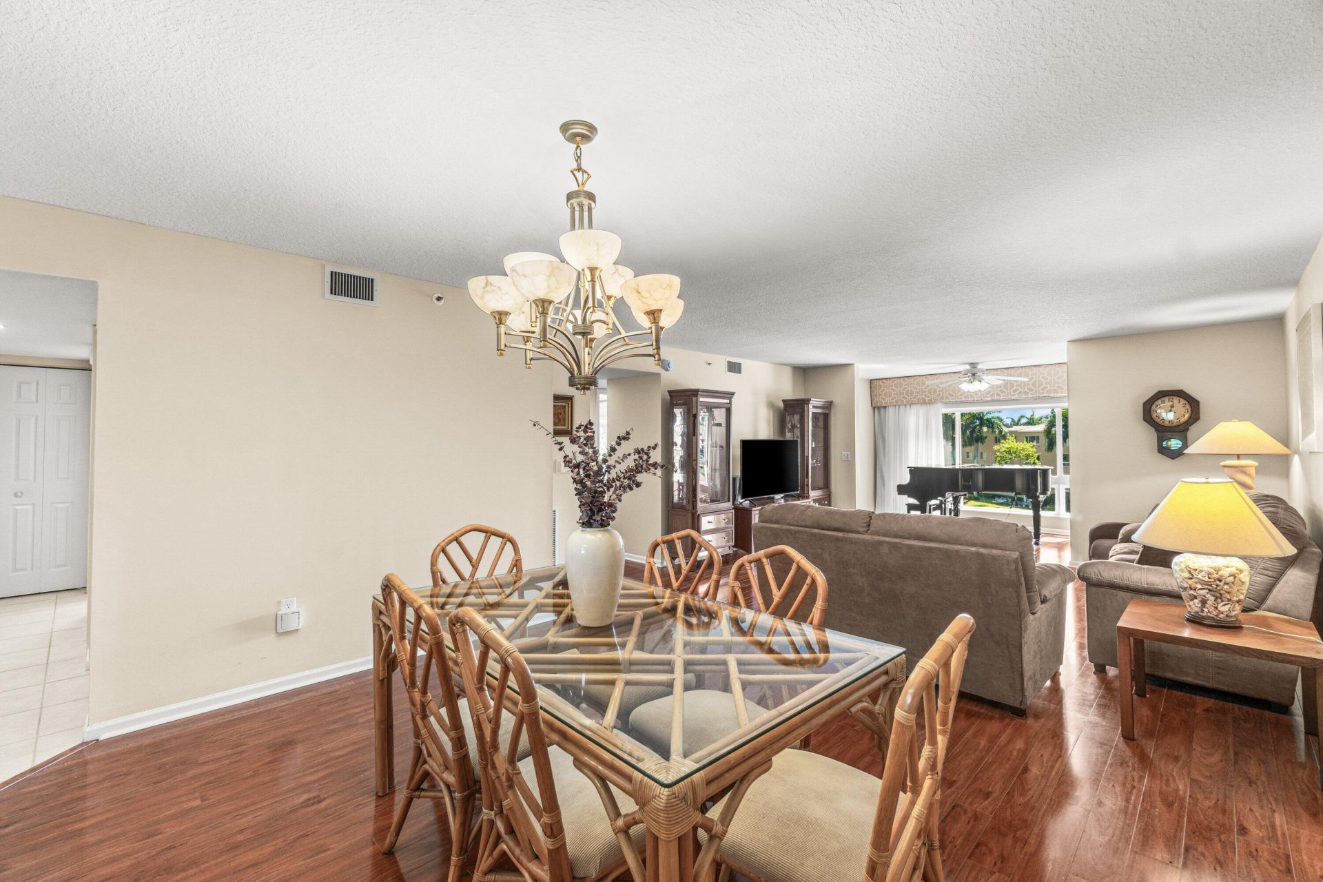12560 Majesty Circle, Unit 401, Boynton Beach, FL 33437 Photo