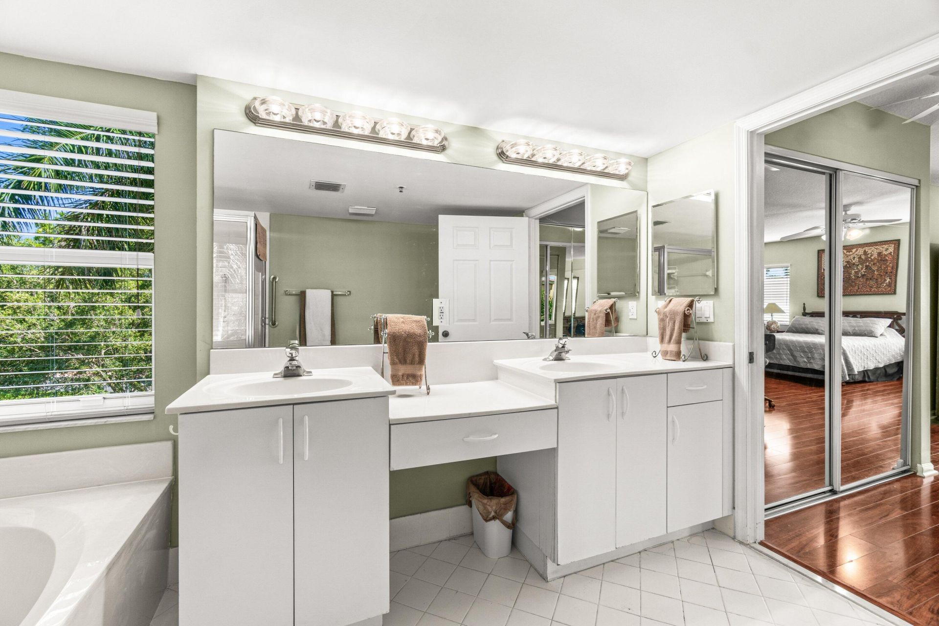 12560 Majesty Circle, Unit 401, Boynton Beach, FL 33437 Photo