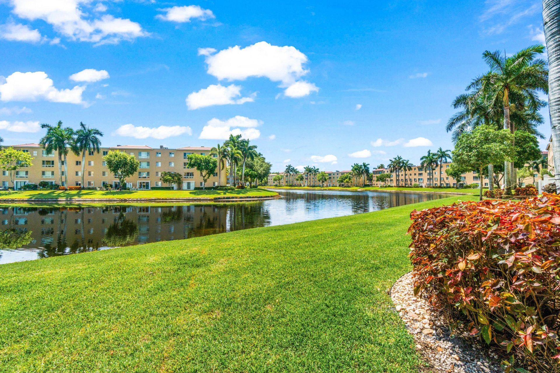 12560 Majesty Circle, Unit 401, Boynton Beach, FL 33437 Photo