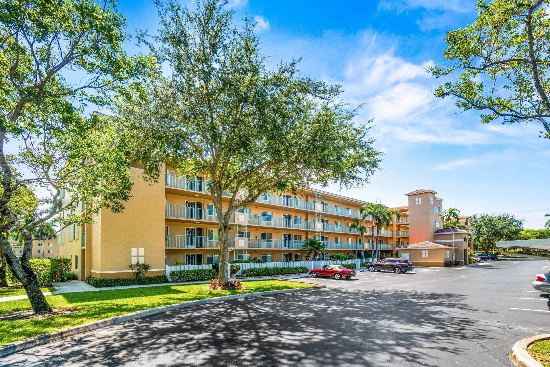12560 Majesty Circle, Unit 401, Boynton Beach, FL 33437 Photo