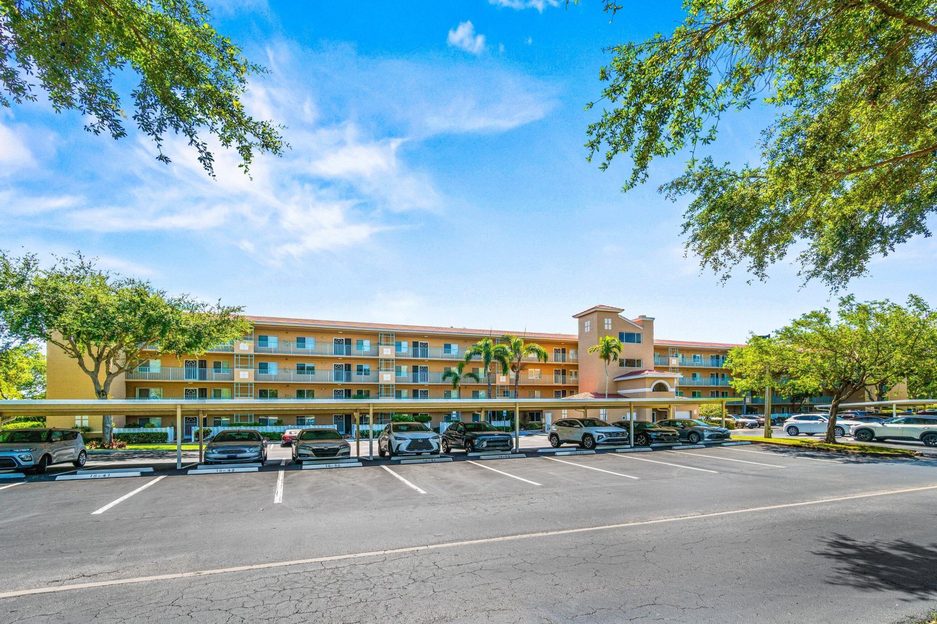 12560 Majesty Circle, Unit 401, Boynton Beach, FL 33437 Photo