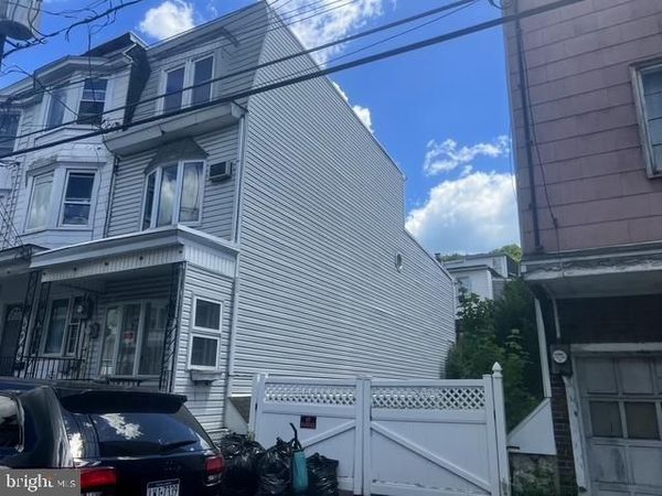 324 E PINE STREET , MAHANOY CITY, PA 17948