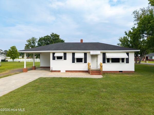 123 Ferry Road , Elizabeth City, NC 27909