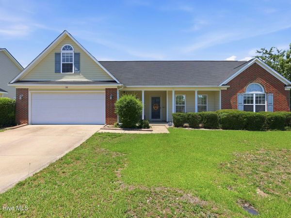 136 Bennington Drive, Raeford, NC 28376