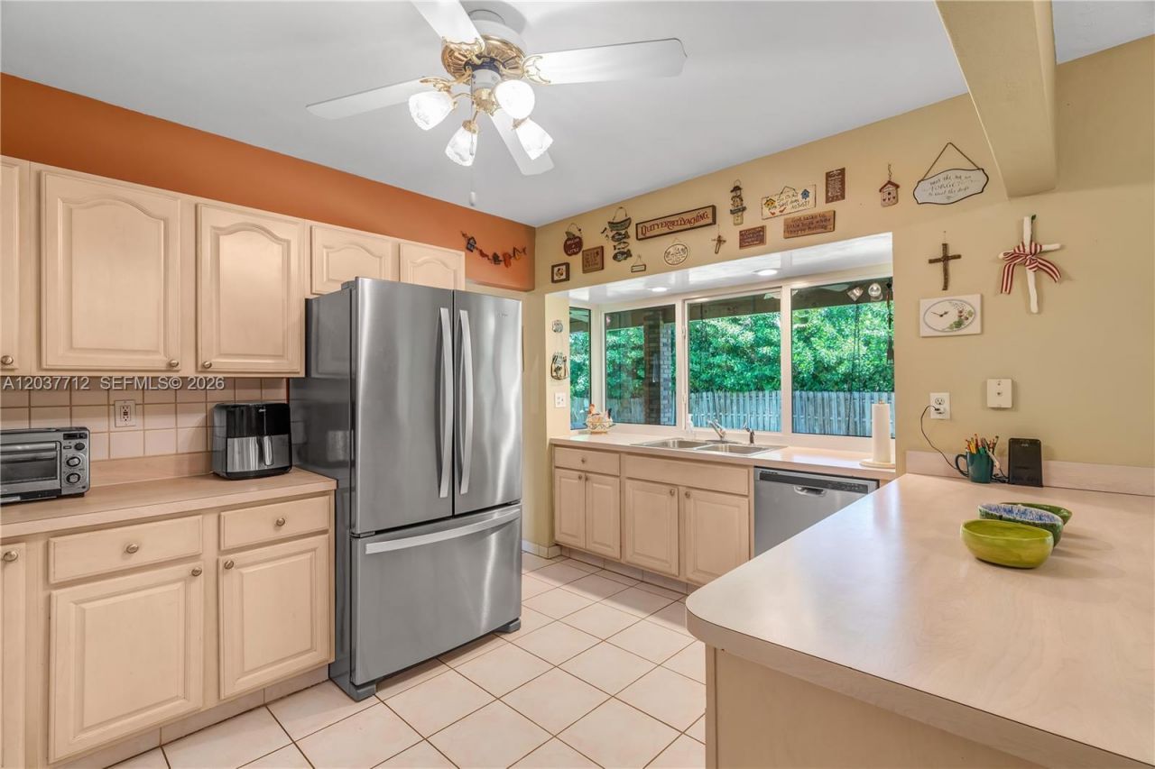 18425 SW 87th Ct , Cutler Bay, FL 33157 Photo