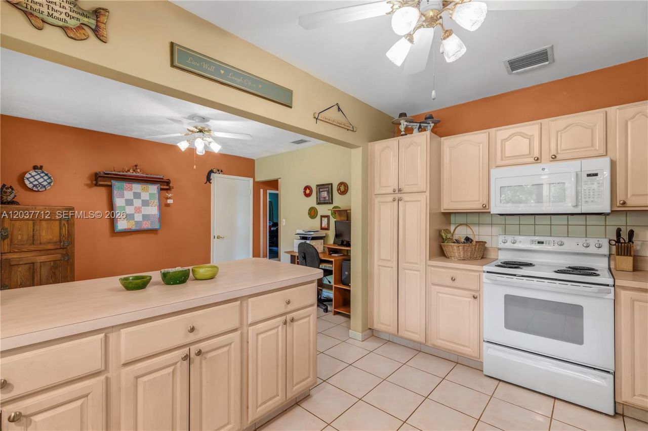 18425 SW 87th Ct , Cutler Bay, FL 33157 Photo