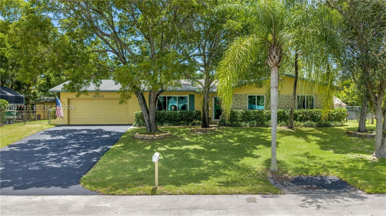 18425 SW 87th Ct , Cutler Bay, FL 33157 Photo