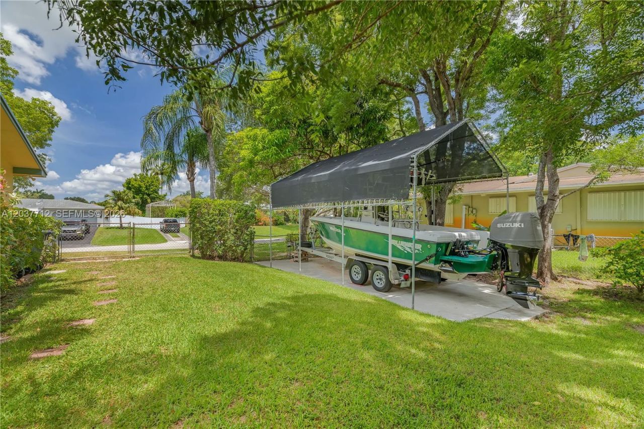 18425 SW 87th Ct , Cutler Bay, FL 33157 Photo