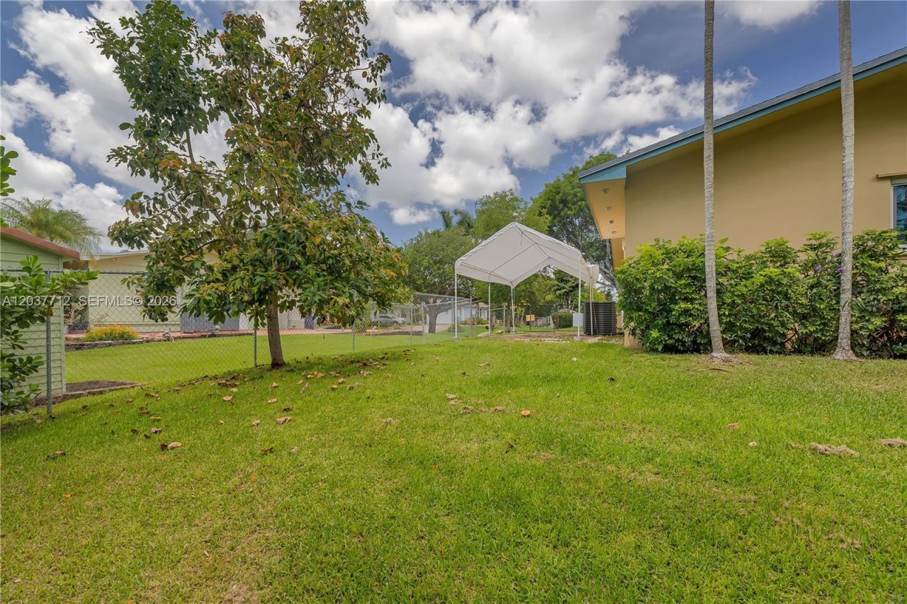 18425 SW 87th Ct , Cutler Bay, FL 33157 Photo