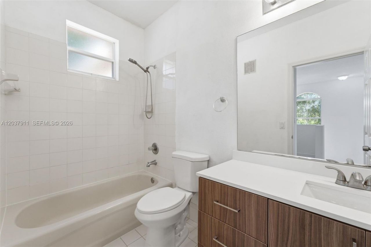 12594 SW 122nd St, Miami, FL 33186 Photo