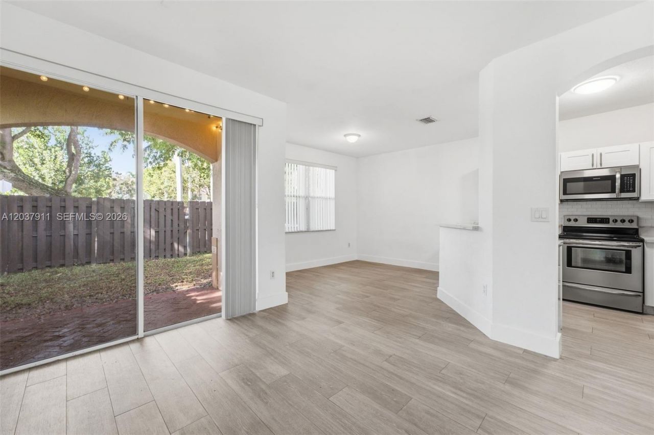 12594 SW 122nd St, Miami, FL 33186 Photo