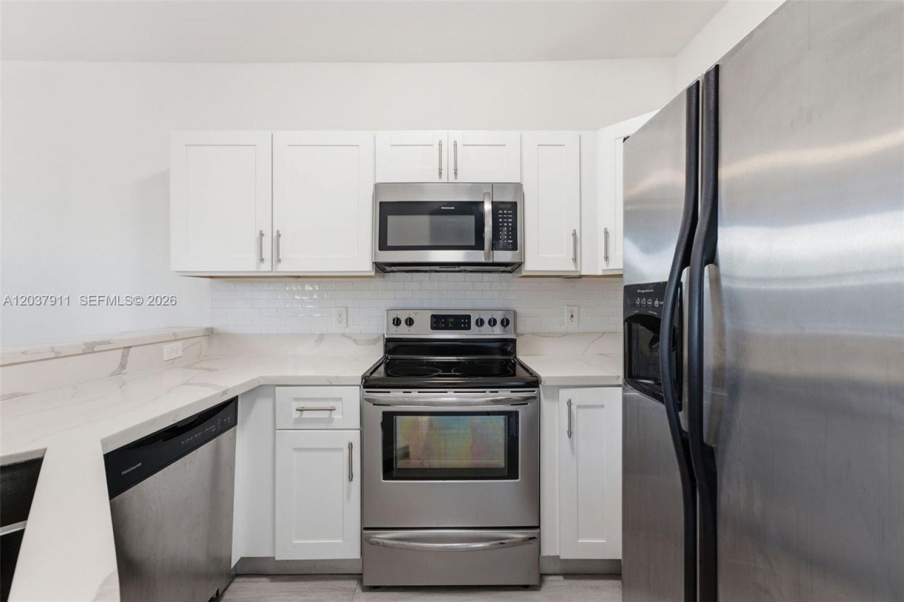 12594 SW 122nd St, Miami, FL 33186 Photo