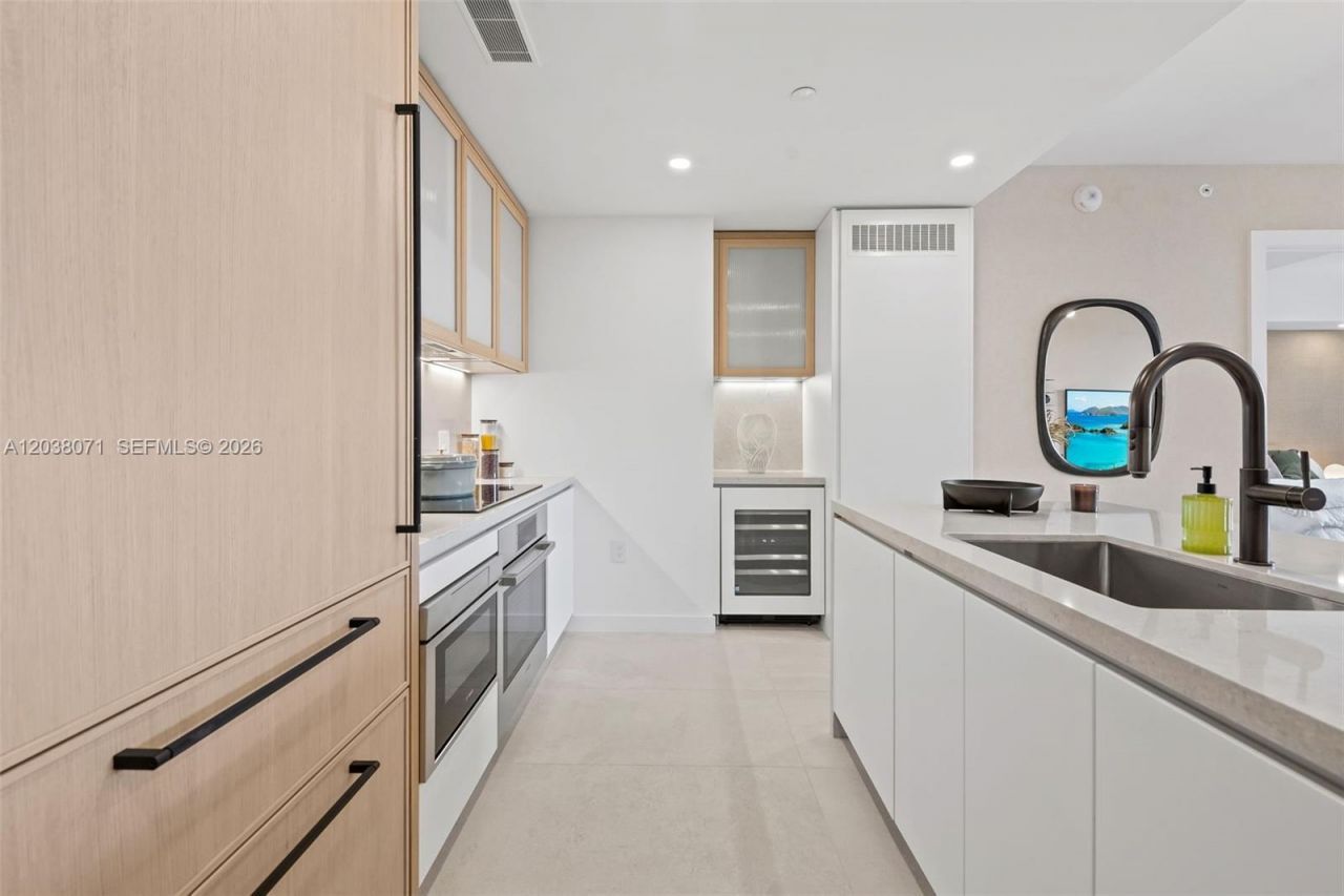 2200 Brickell Ave, Unit 308, Miami, FL 33129 Photo