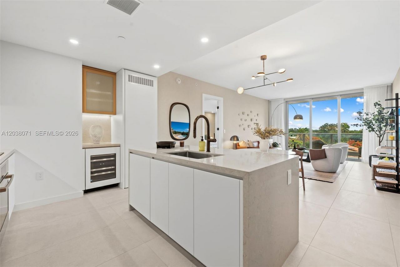 2200 Brickell Ave, Unit 308, Miami, FL 33129 Photo