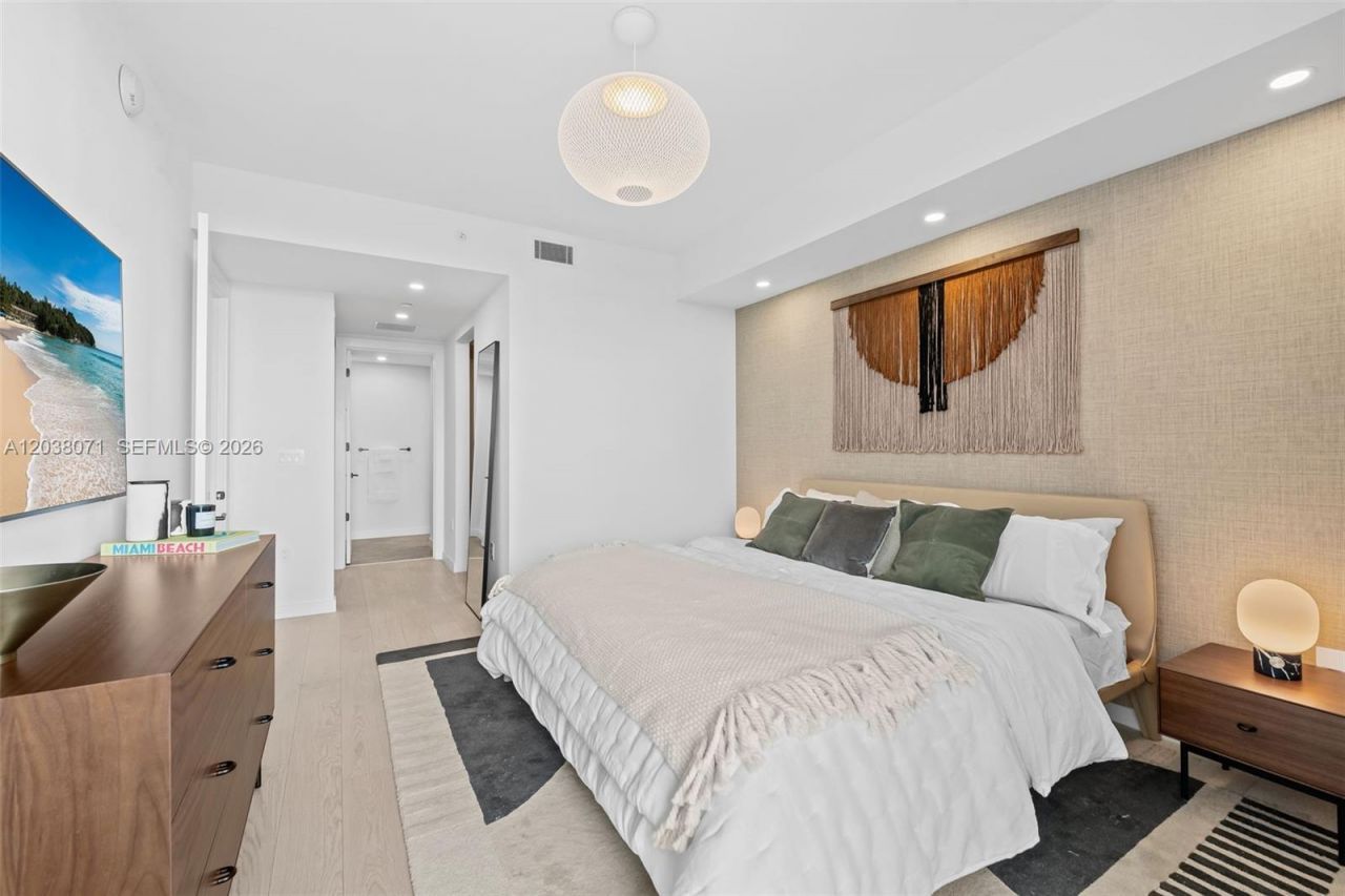 2200 Brickell Ave, Unit 308, Miami, FL 33129 Photo