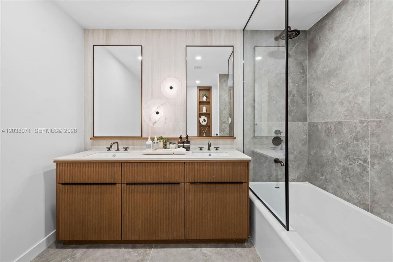 2200 Brickell Ave, Unit 308, Miami, FL 33129 Photo