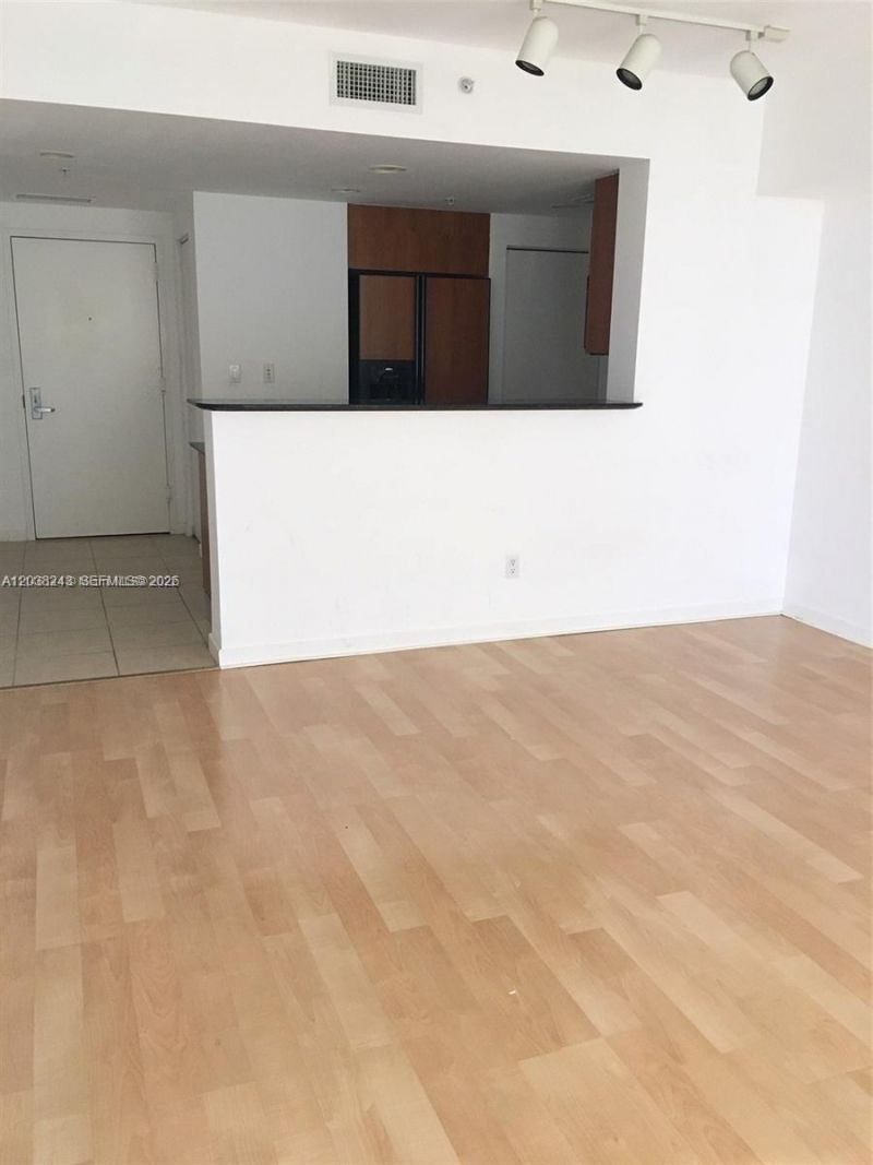 335 S Biscayne Blvd, Unit 2006, Miami, FL 33131 Photo
