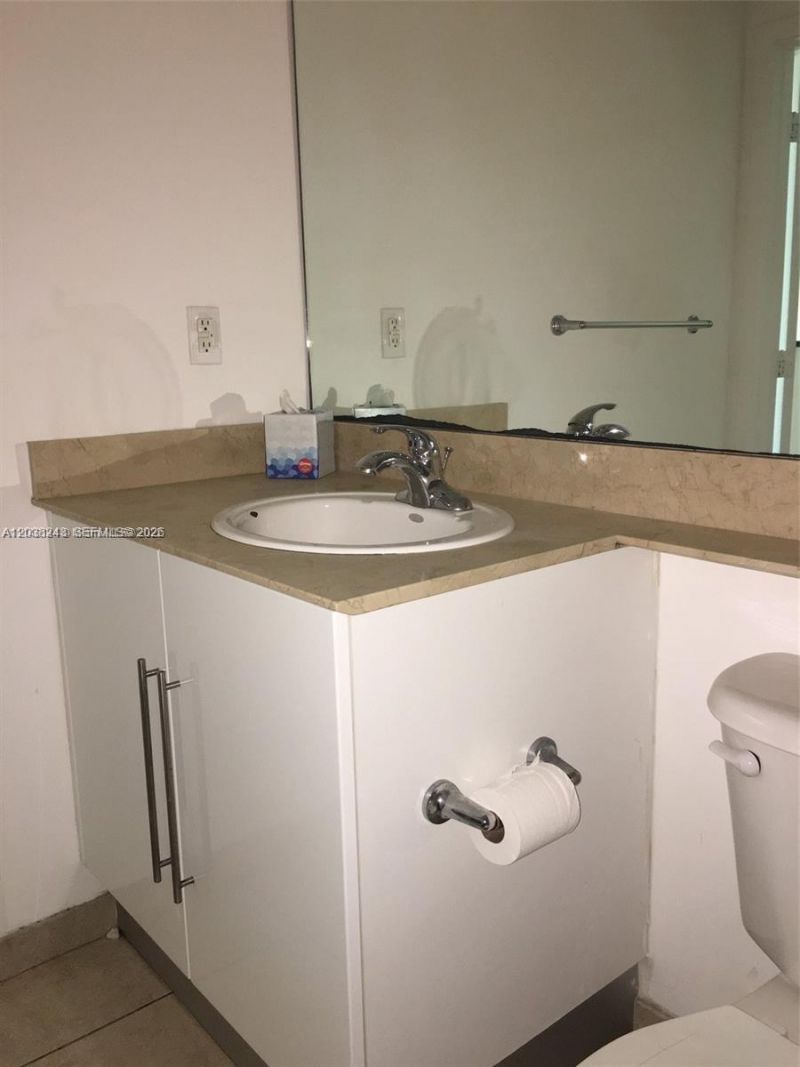 335 S Biscayne Blvd, Unit 2006, Miami, FL 33131 Photo
