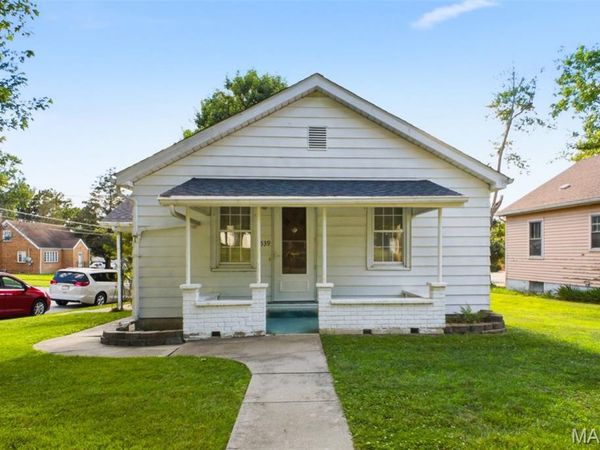 539 S Main Street , Waterloo, IL 62298