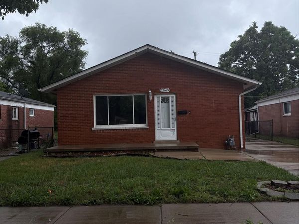 25699 Pennie Street, Dearborn Heights, Mi 48125